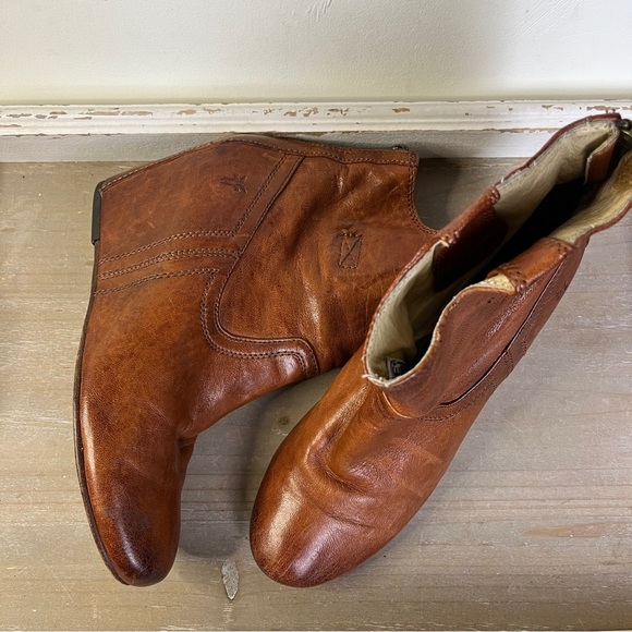 Frye Carson Hidden Wedge 8.5M Cognac Brown Leather Zip Back Western Fall Boots - Picture 7 of 12